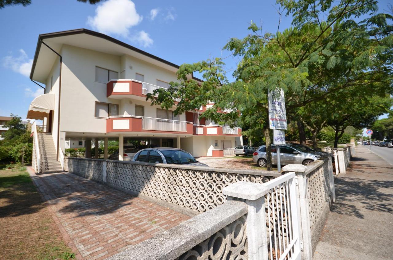 Appartamenti Massimo Bibione Exterior photo